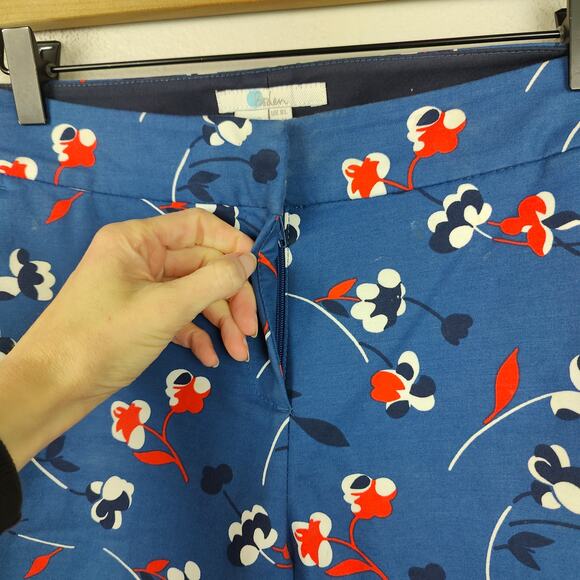 Boden Richmond 7/8 Pants Womens 4L Long Length Blue Red Floral Print AOP Chinos - Picture 3 of 9